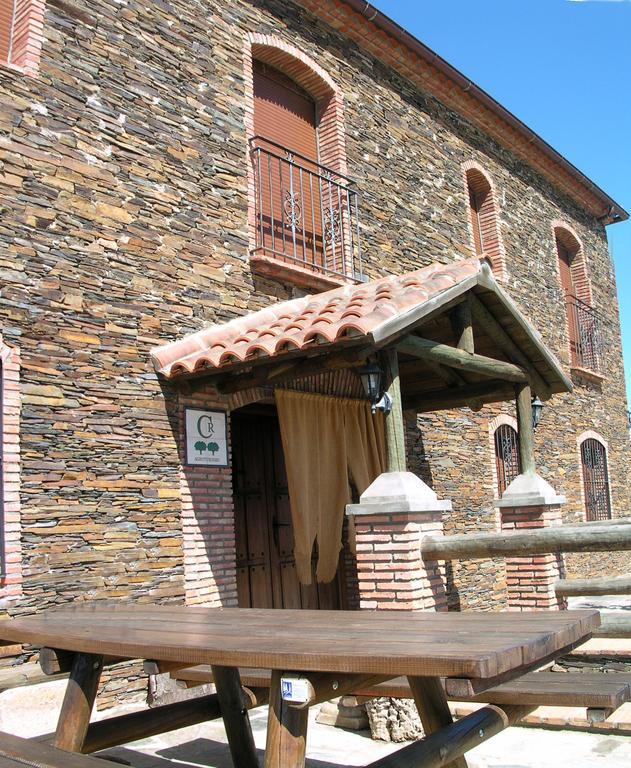 Torrejón el Rubio Casa Rural Pena Falcon المظهر الخارجي الصورة